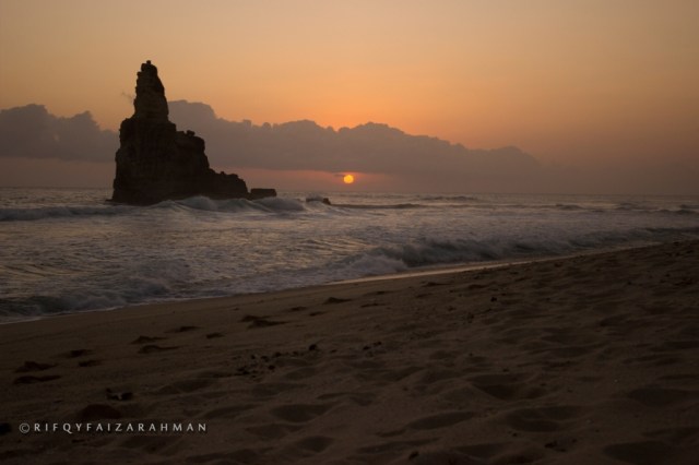 Pantai Buyutan Pacitan