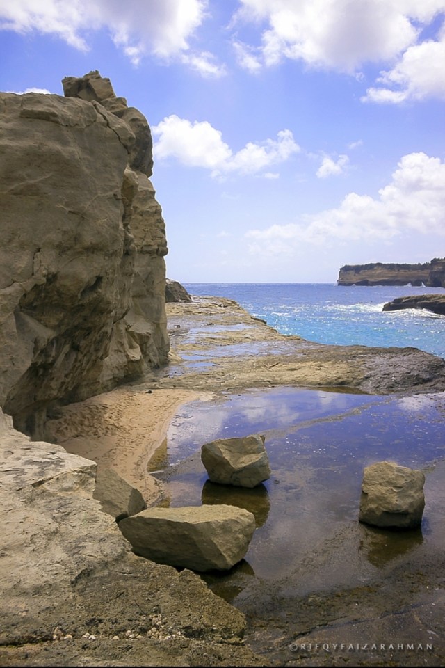 Pantai Klayar Pacitan