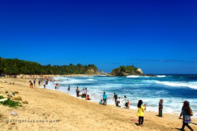 Pantai Klayar Pacitan