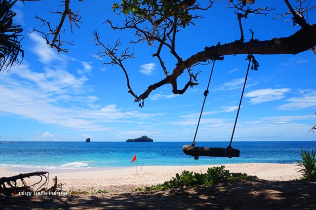 Pantai Sendiki Malang