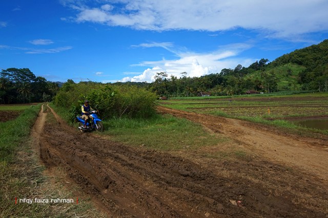 Pantai Sendiki Malang