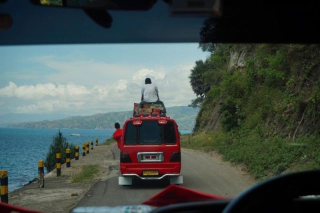 Di pesisir kota Ende (dokumentasi pribadi)