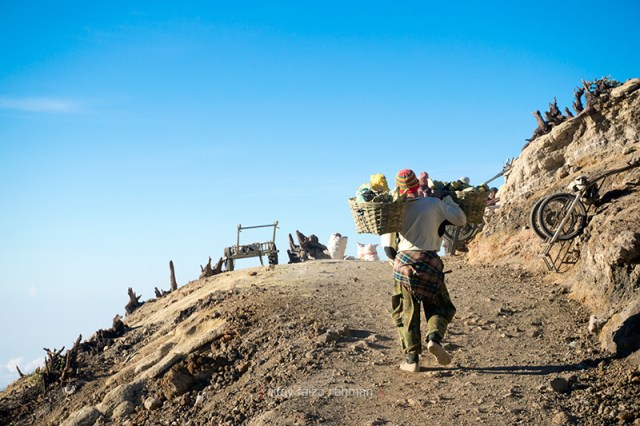 Ada orang bilang, hidup adalah perjuangan...