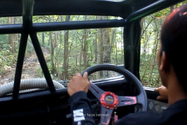 Wisata offroad di Kali Oyo, paket wisata baru yang ditawarkan oleh Dewa Bejo