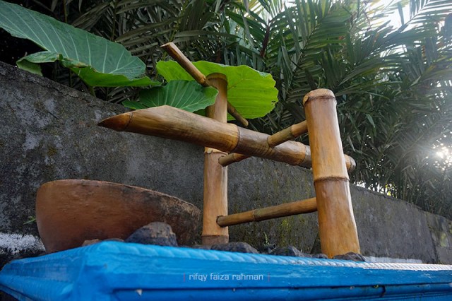 Surthong, menimbulkan bunyi yang unik