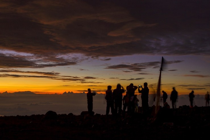 Sunrise dari puncak Gunung Semeru