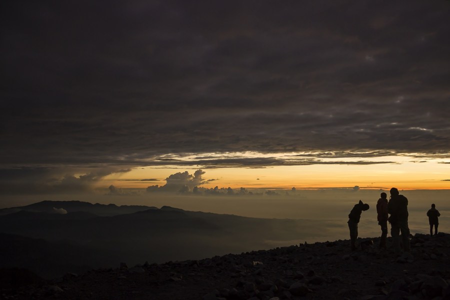Sunrise puncak mahameru gunung semeru